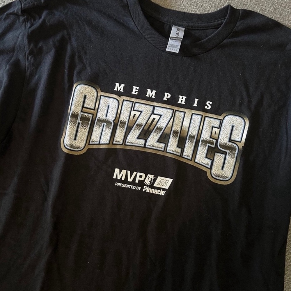 Memphis Grizzlies Graphic Tee